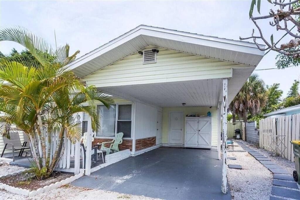 Lovely 1 Bedroom Unit Across From Lido Key Beach Sarasota Bagian luar foto