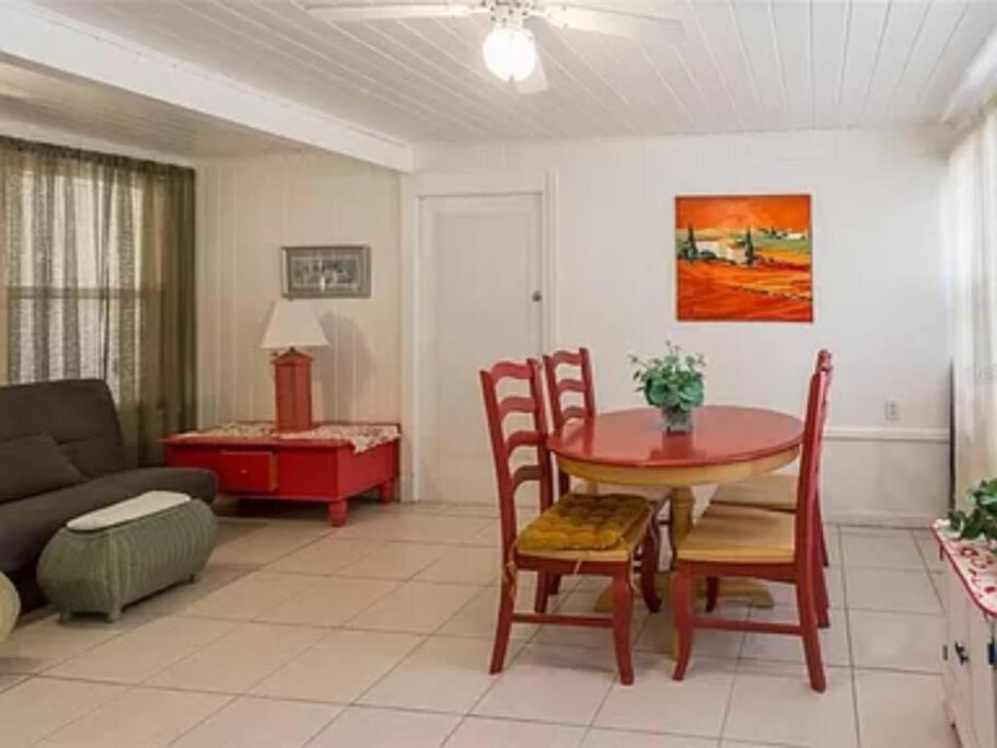 Lovely 1 Bedroom Unit Across From Lido Key Beach Sarasota Bagian luar foto