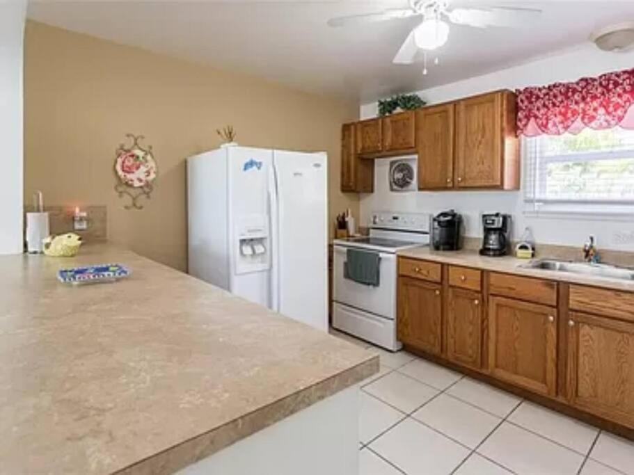 Lovely 1 Bedroom Unit Across From Lido Key Beach Sarasota Bagian luar foto