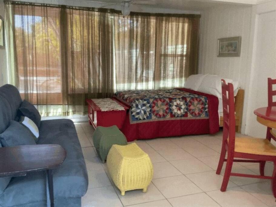Lovely 1 Bedroom Unit Across From Lido Key Beach Sarasota Bagian luar foto